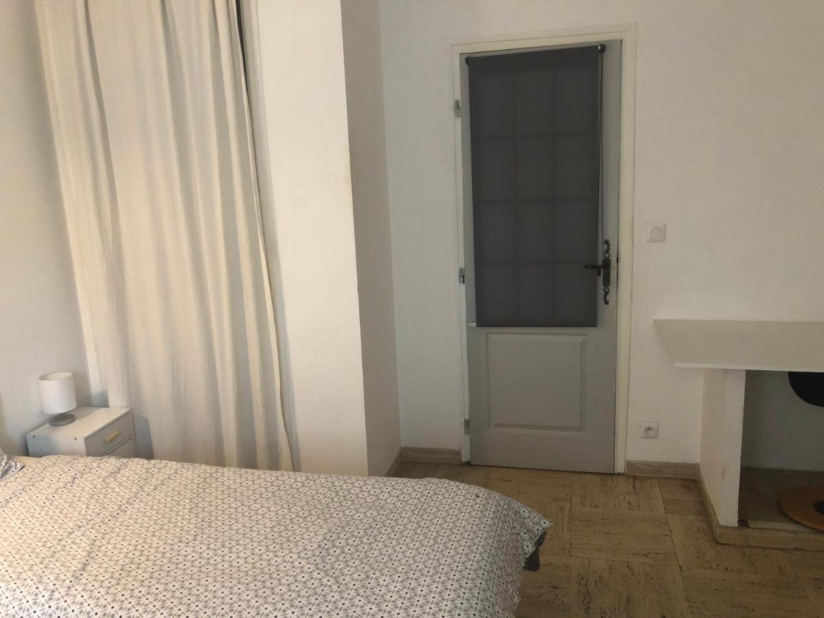 Chambre Pratique Avec Wc Et Vasque Attenant Du Rucher Naturaile Монтаняк Екстериор снимка